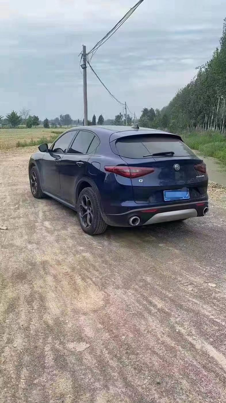 徐州17年阿尔法·罗密欧Stelvio7