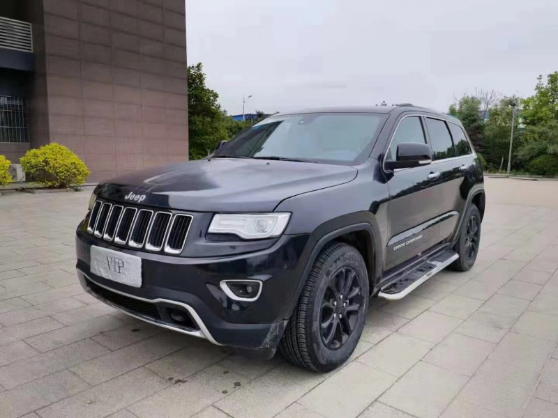 唐山14年Jeep大切諾基2