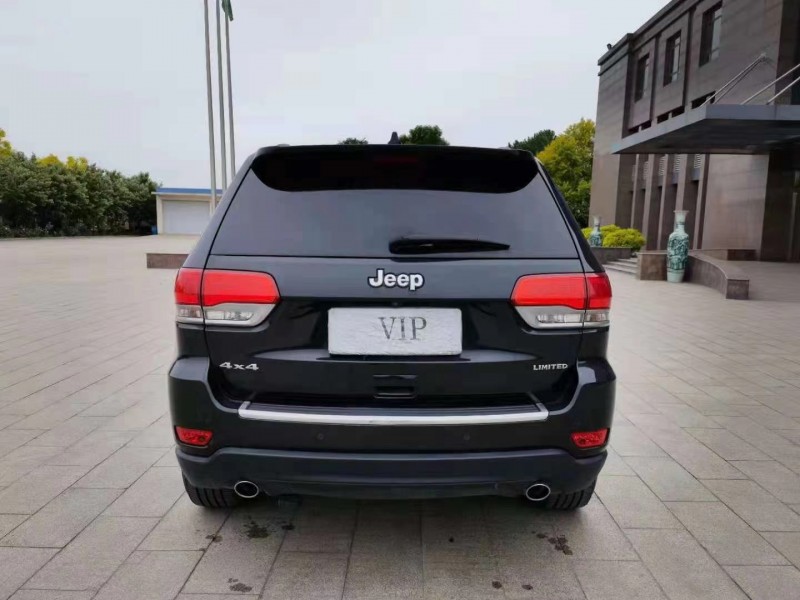 唐山14年Jeep大切諾基5