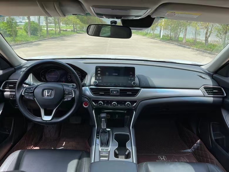 盐城20年本田雅阁6