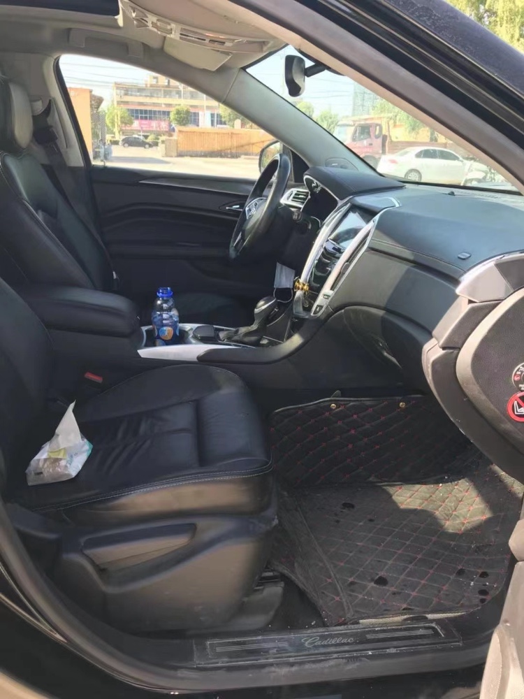 徐州16年凯迪拉克SRX1