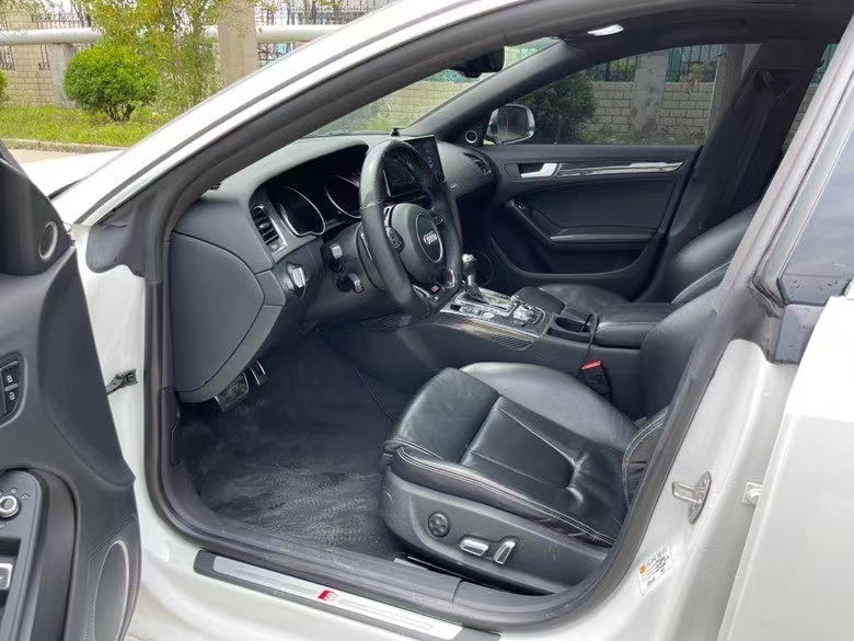 盐城13年奥迪S58