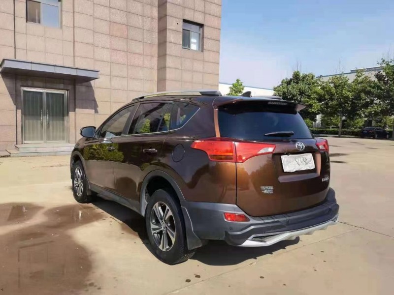 唐山16年豐田RAV4榮放4