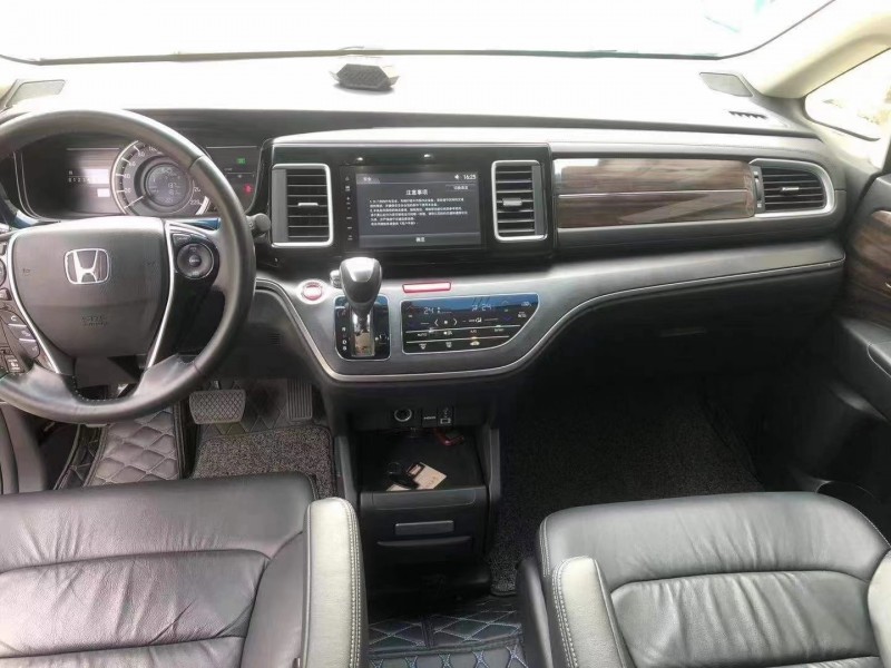 广州18年本田艾力绅3