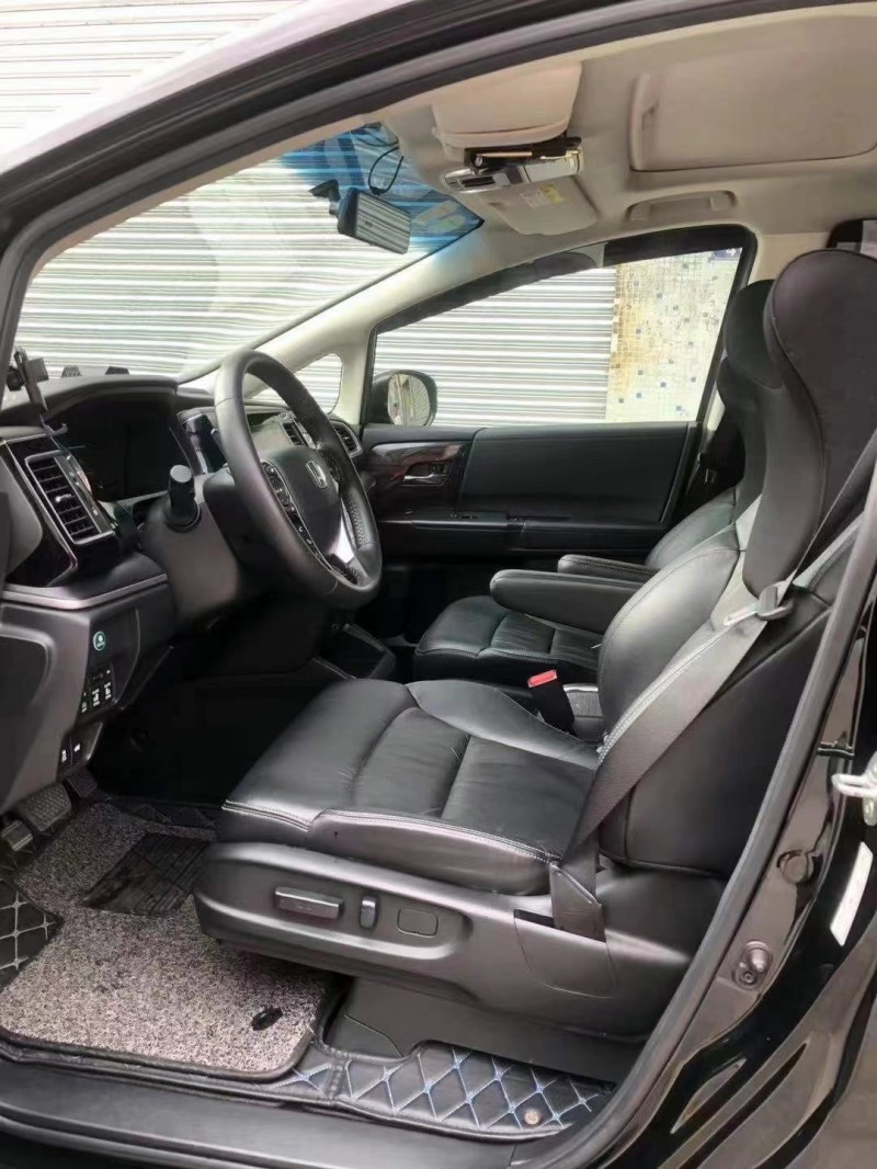 广州18年本田艾力绅2