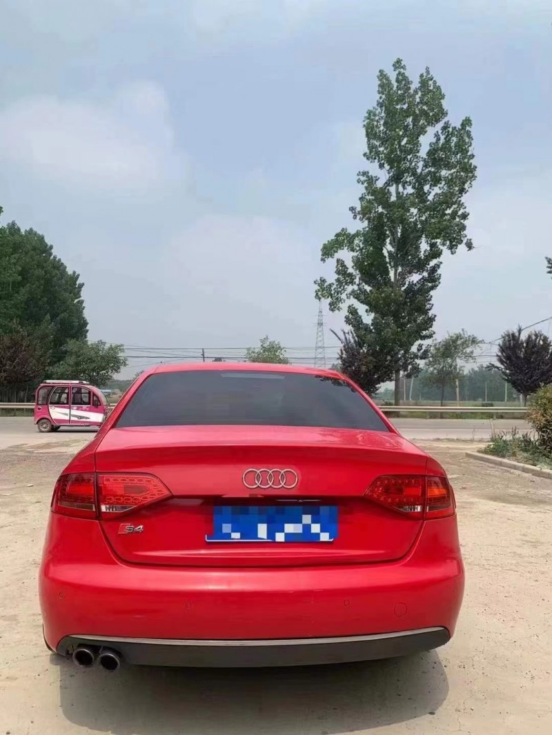 泰安12年奧迪A4L9