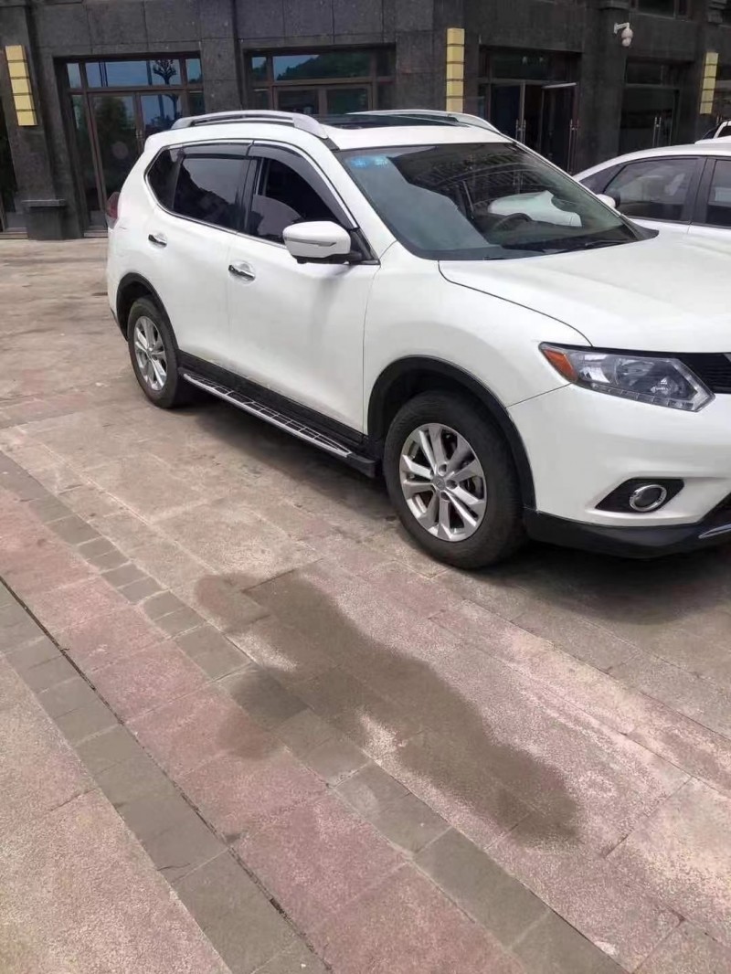 成都15年日产奇骏2