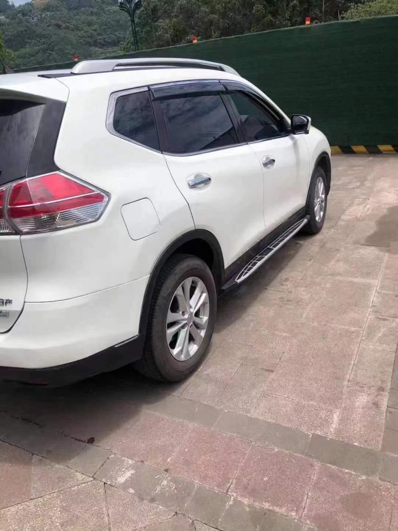 成都15年日产奇骏7