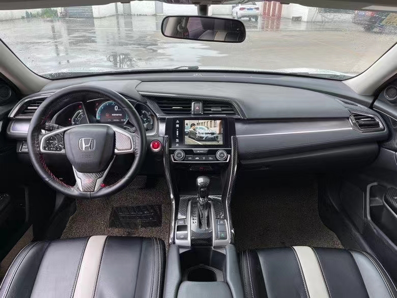 盐城16年本田思域2