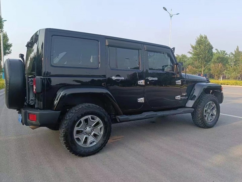 滄州12年Jeep牧馬人7
