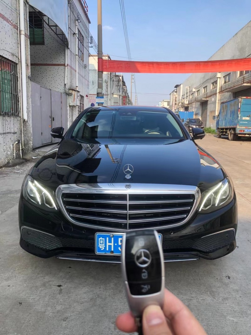 广州17年奔驰E1