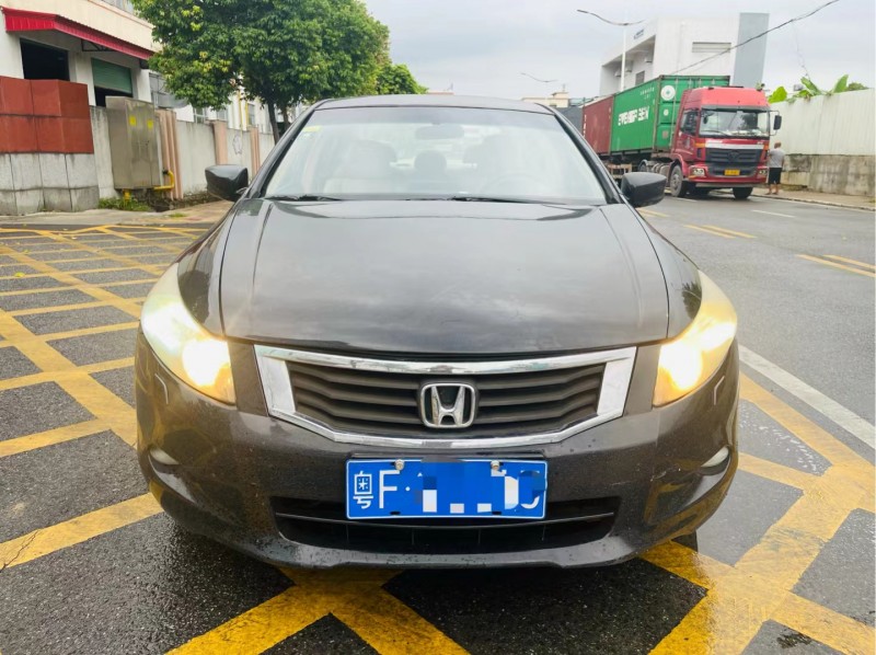 东莞10年本田雅阁1