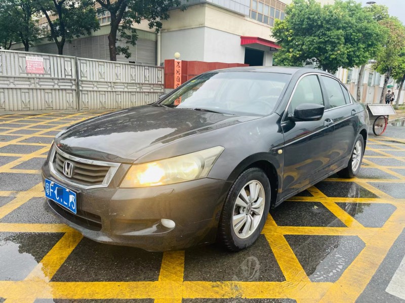 东莞10年本田雅阁3