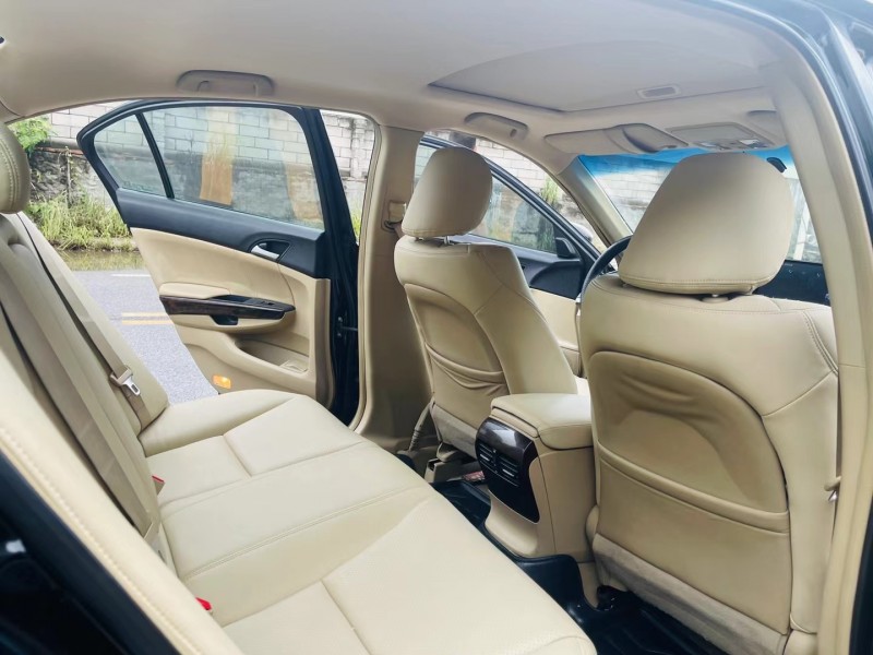 东莞10年本田雅阁4