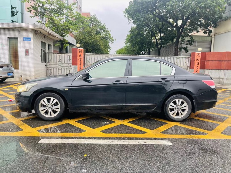 东莞10年本田雅阁7