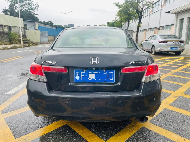 东莞10年本田雅阁9