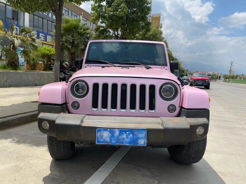 唐山17年Jeep牧馬人1