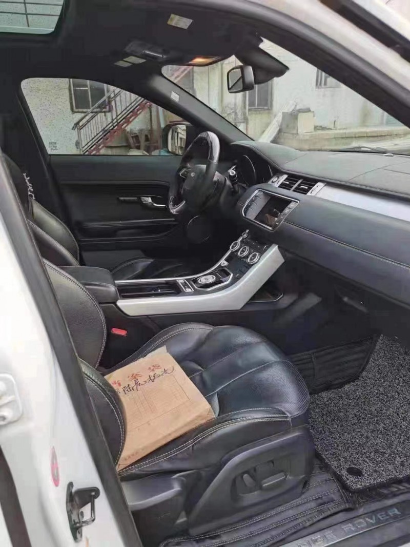 济宁13年路虎极光6