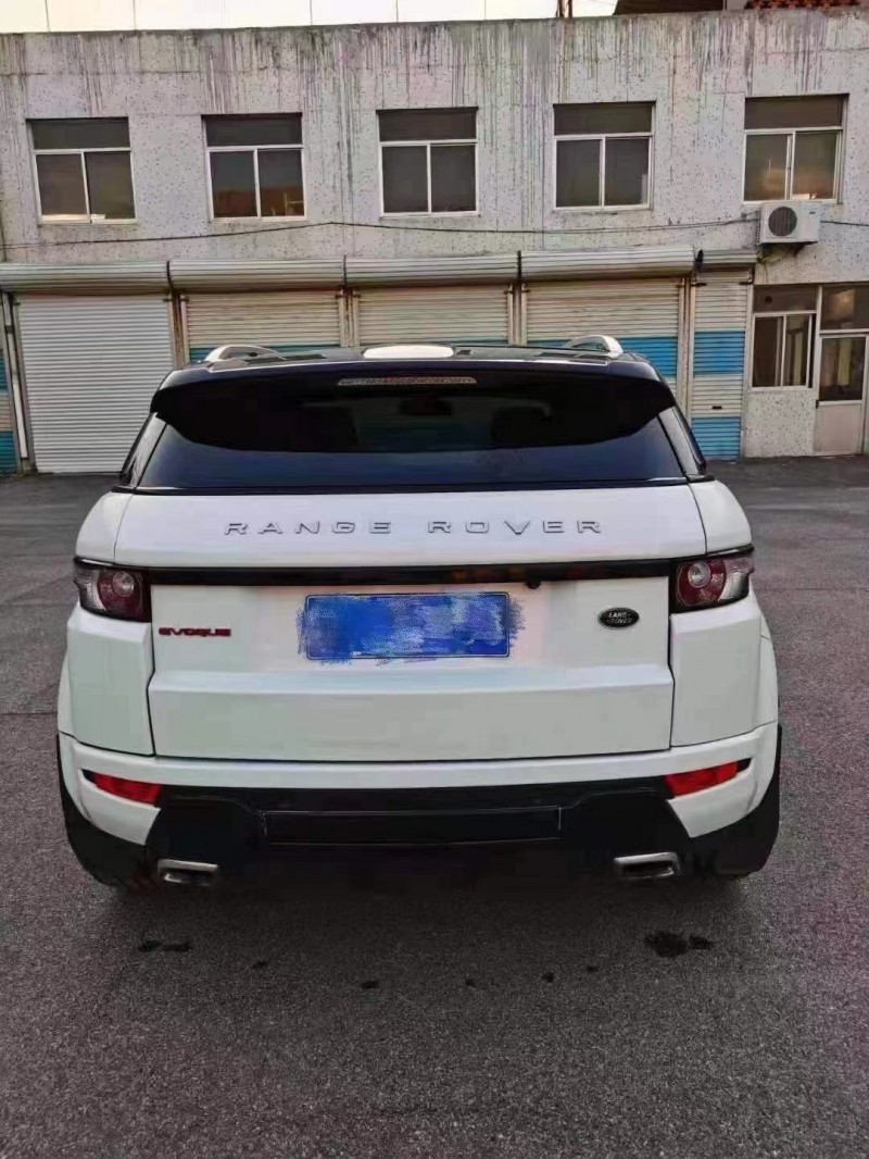 济宁13年路虎极光9