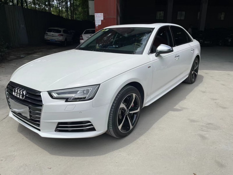 成都18年奥迪A4L8