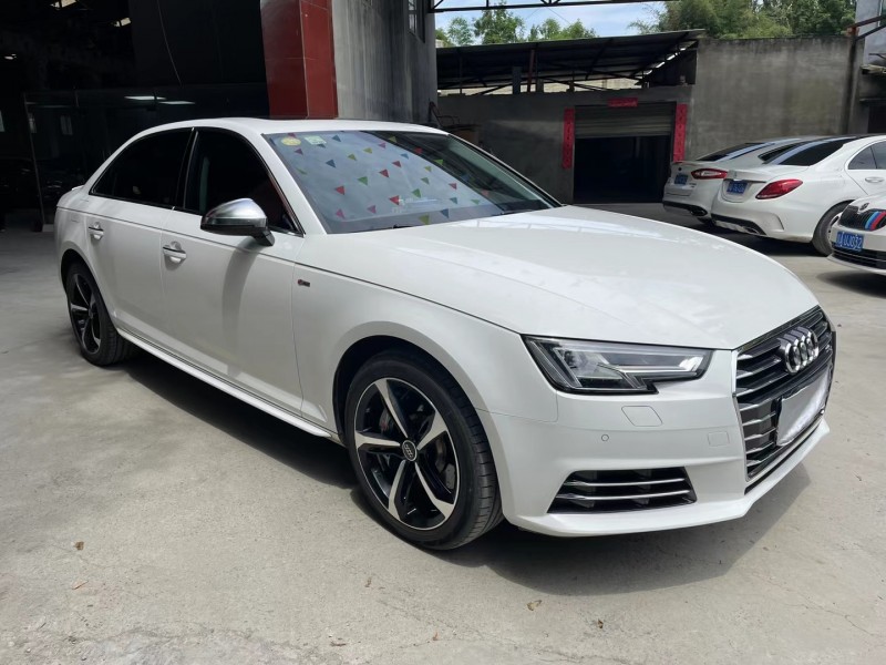 成都18年奥迪A4L7