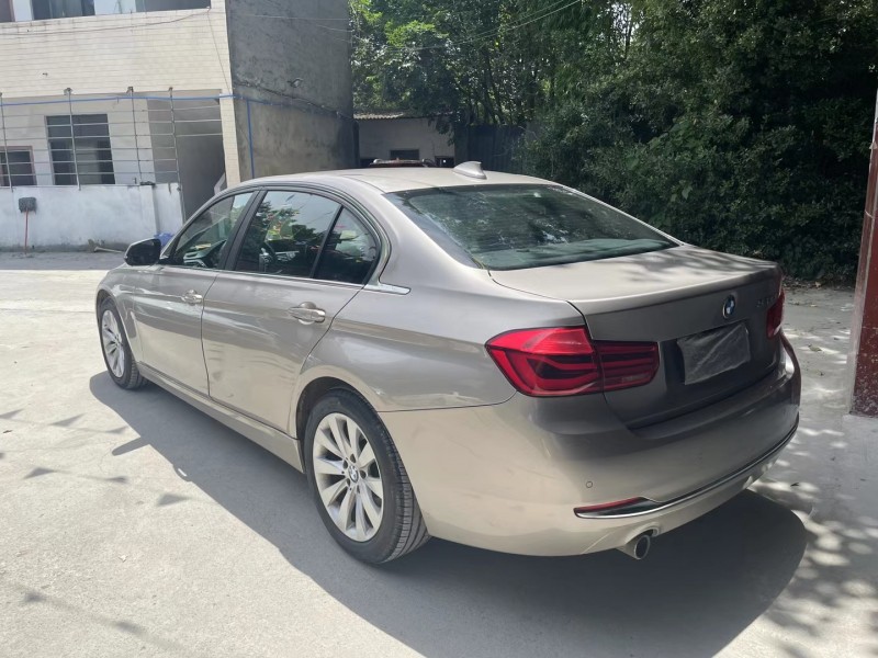 成都16年宝马3系2