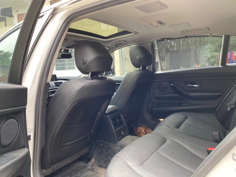 成都16年宝马3系4