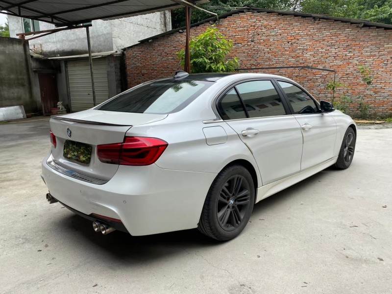 成都16年宝马3系7