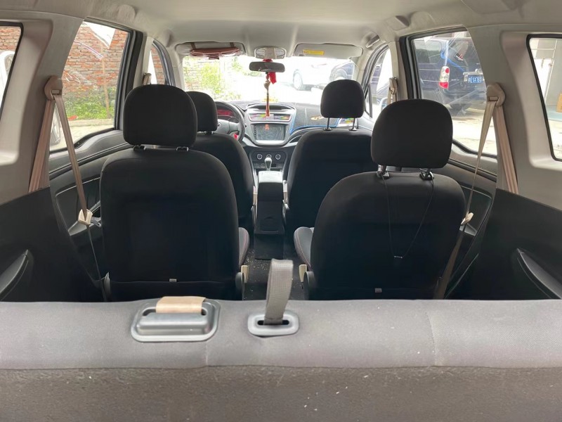 成都19年北汽绅宝智行4