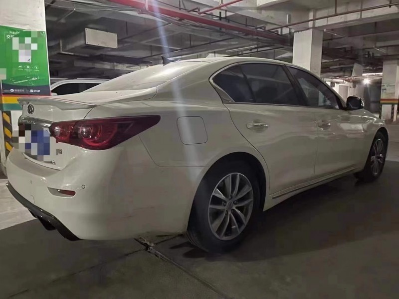 重慶16年英菲尼迪Q50L8