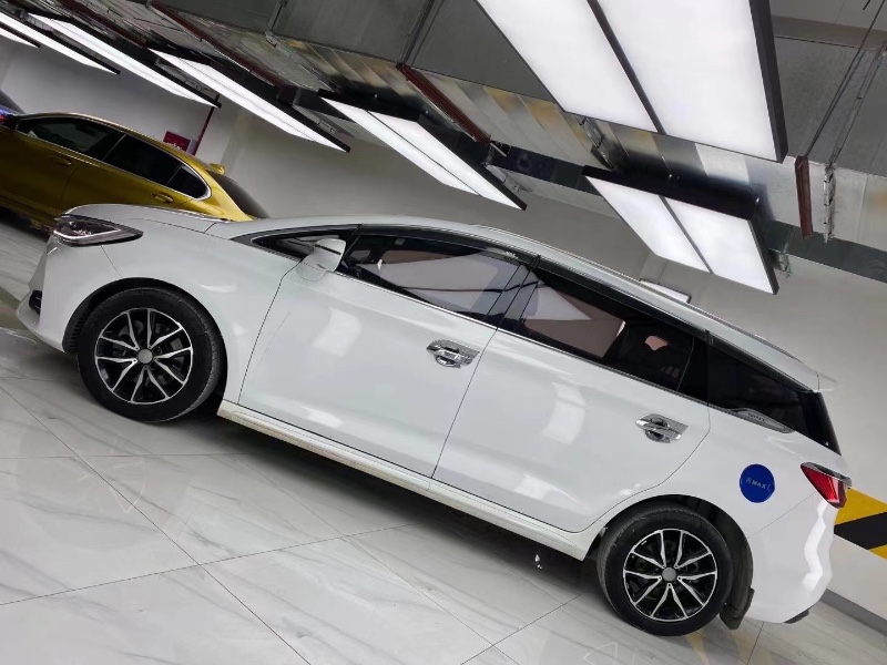 成都17年比亚迪宋2