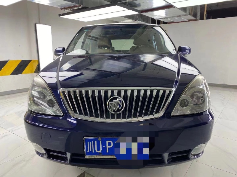 成都14年别克GL81