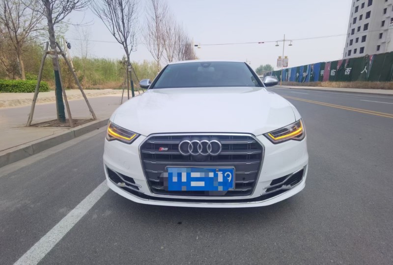 邢台17年奥迪A6L9