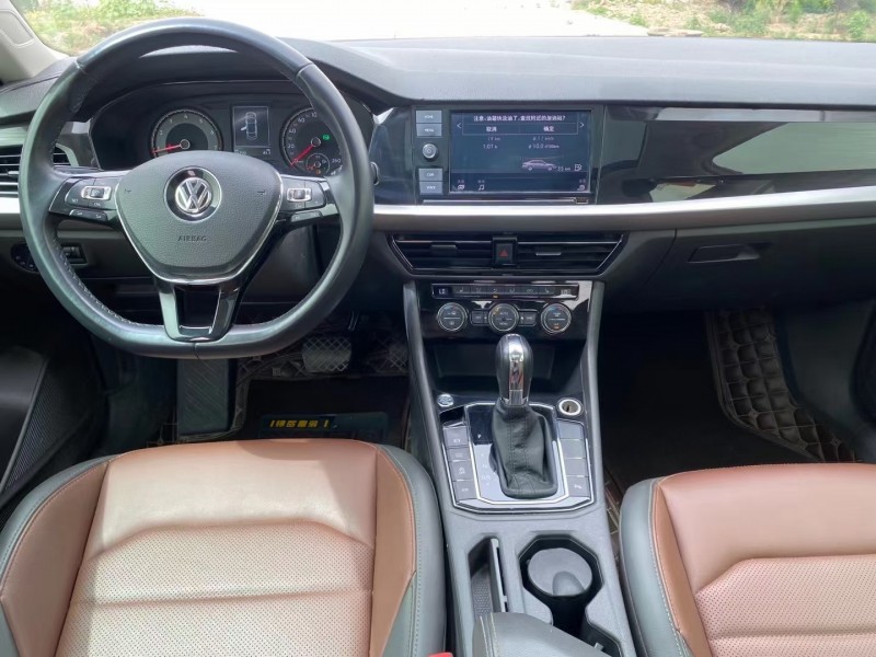 保定19年大众朗逸5