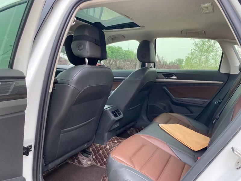 保定19年大众朗逸1