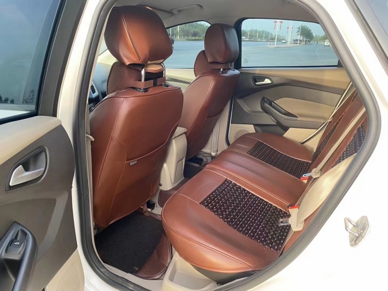 保定15年福特福克斯4