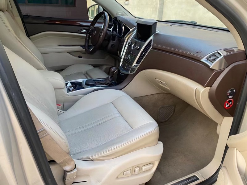 保定12年凯迪拉克SRX8