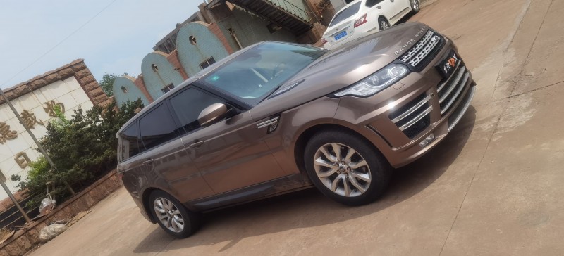 青岛14年路虎揽胜运动8