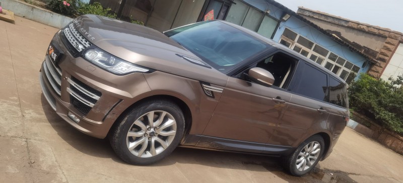 青岛14年路虎揽胜运动7