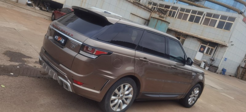 青岛14年路虎揽胜运动4