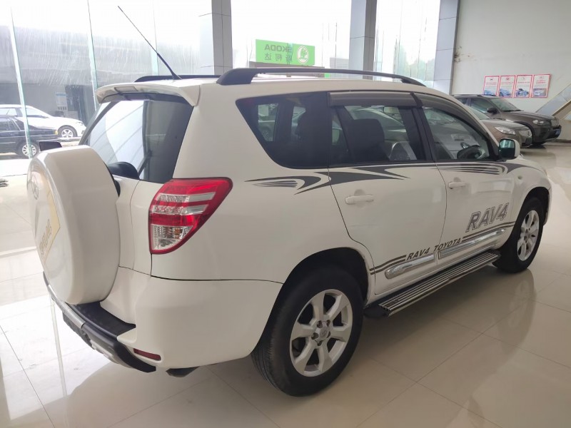 聊城12年豐田RAV4榮放5