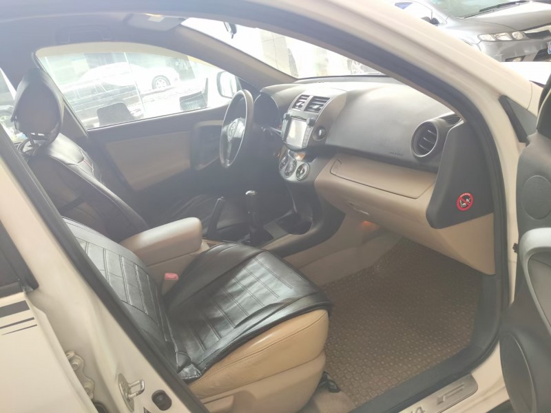 聊城12年豐田RAV4榮放3