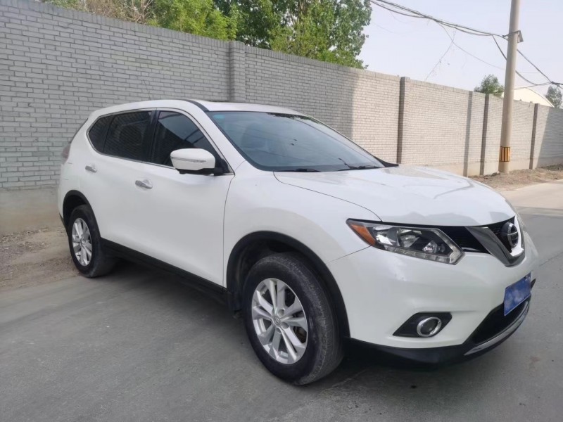 保定16年日产奇骏4