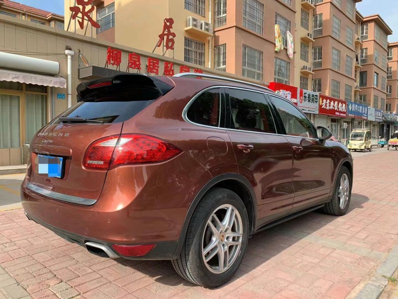 聊城13年保時捷卡宴2