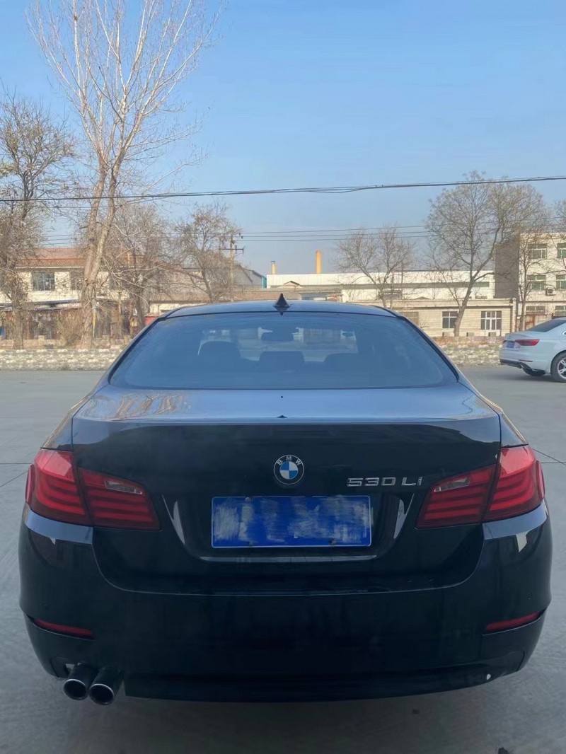 保定12年宝马5系5