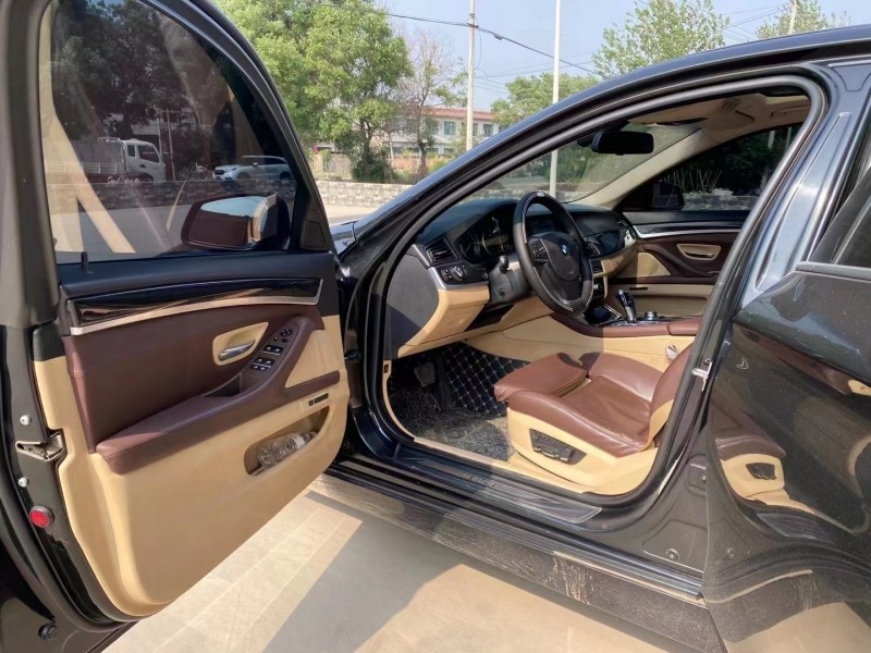 保定12年宝马5系6