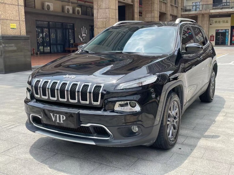 佛山21年Jeep自由光8