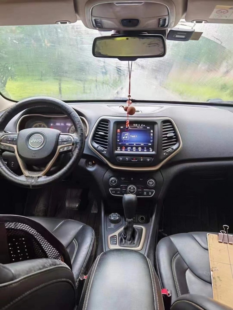 長沙15年Jeep自由光2