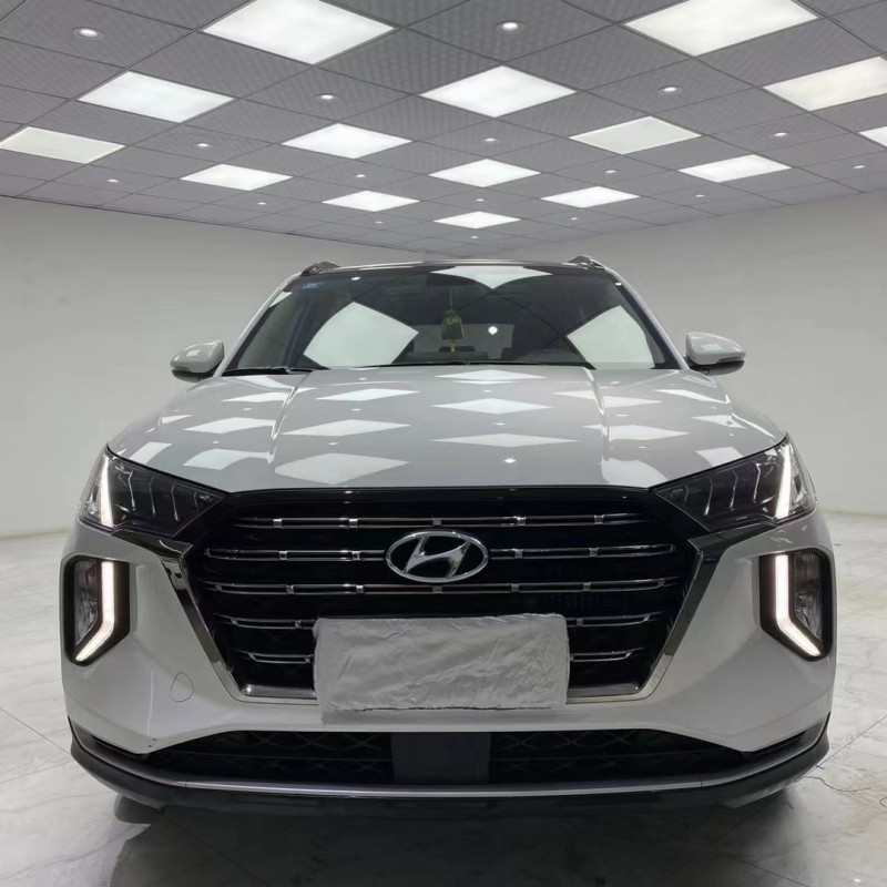 成都20年现代途胜1