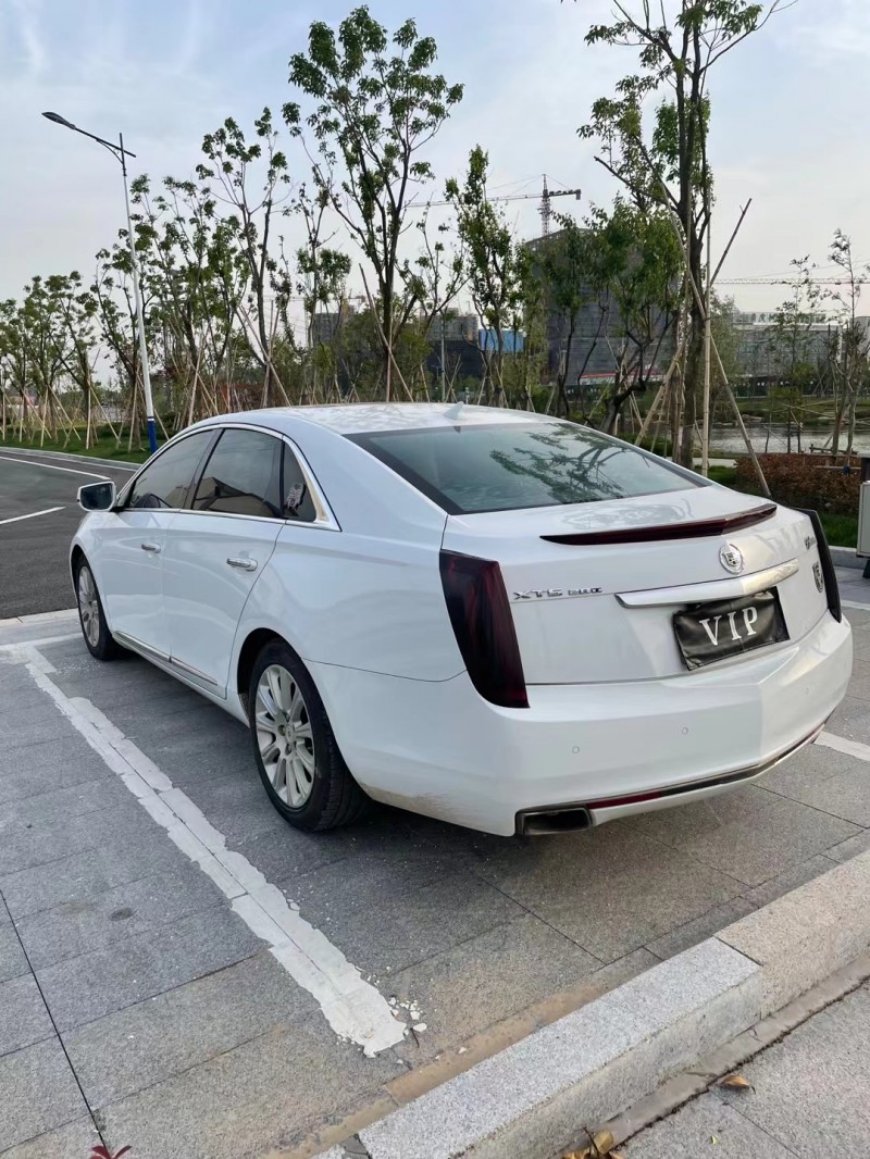 徐州14年凯迪拉克XTS7